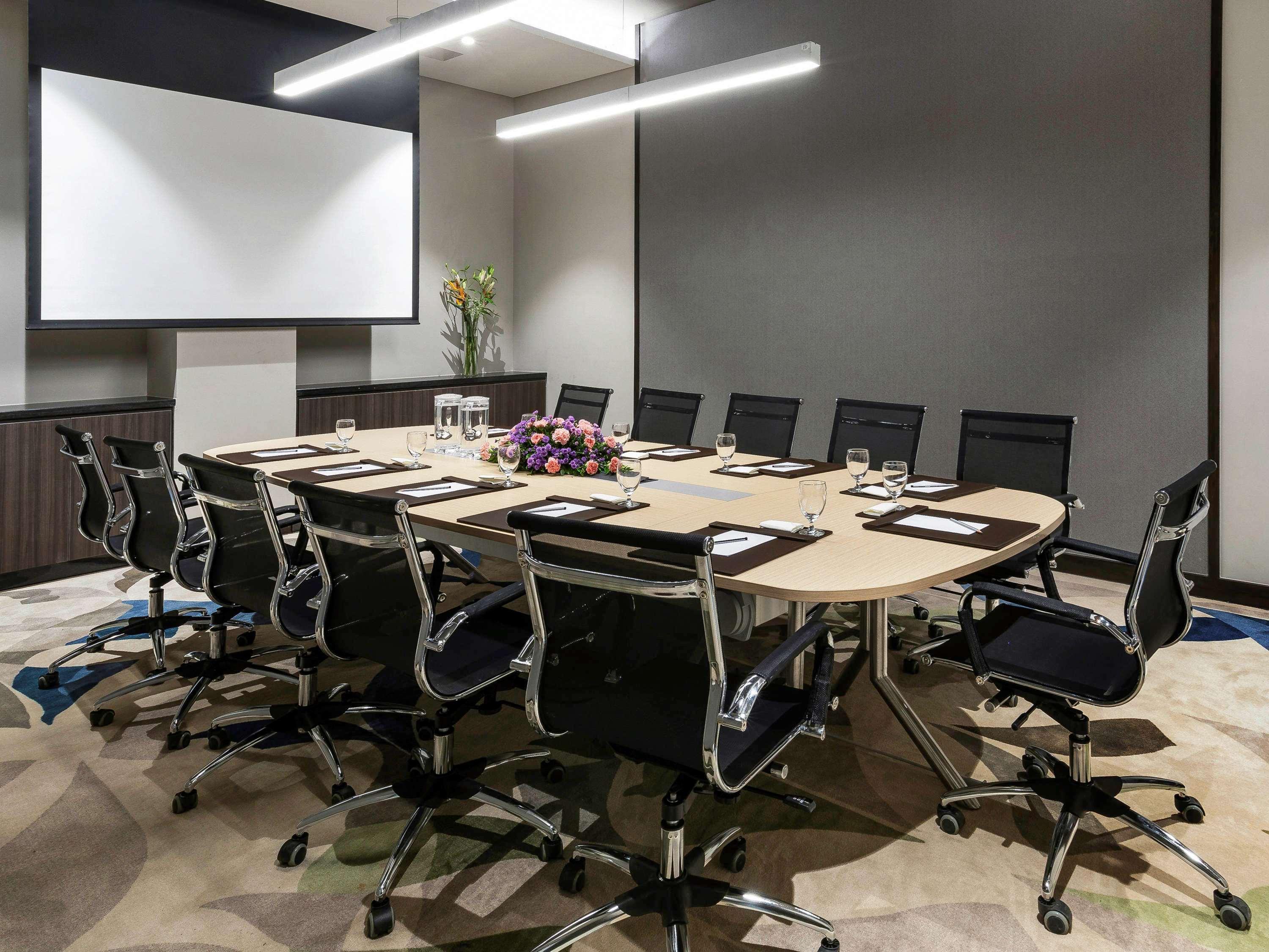 Grand Mercure Ahmedabad Gift City - An Accor Hotels Brand Gandhinagar Eksteriør billede