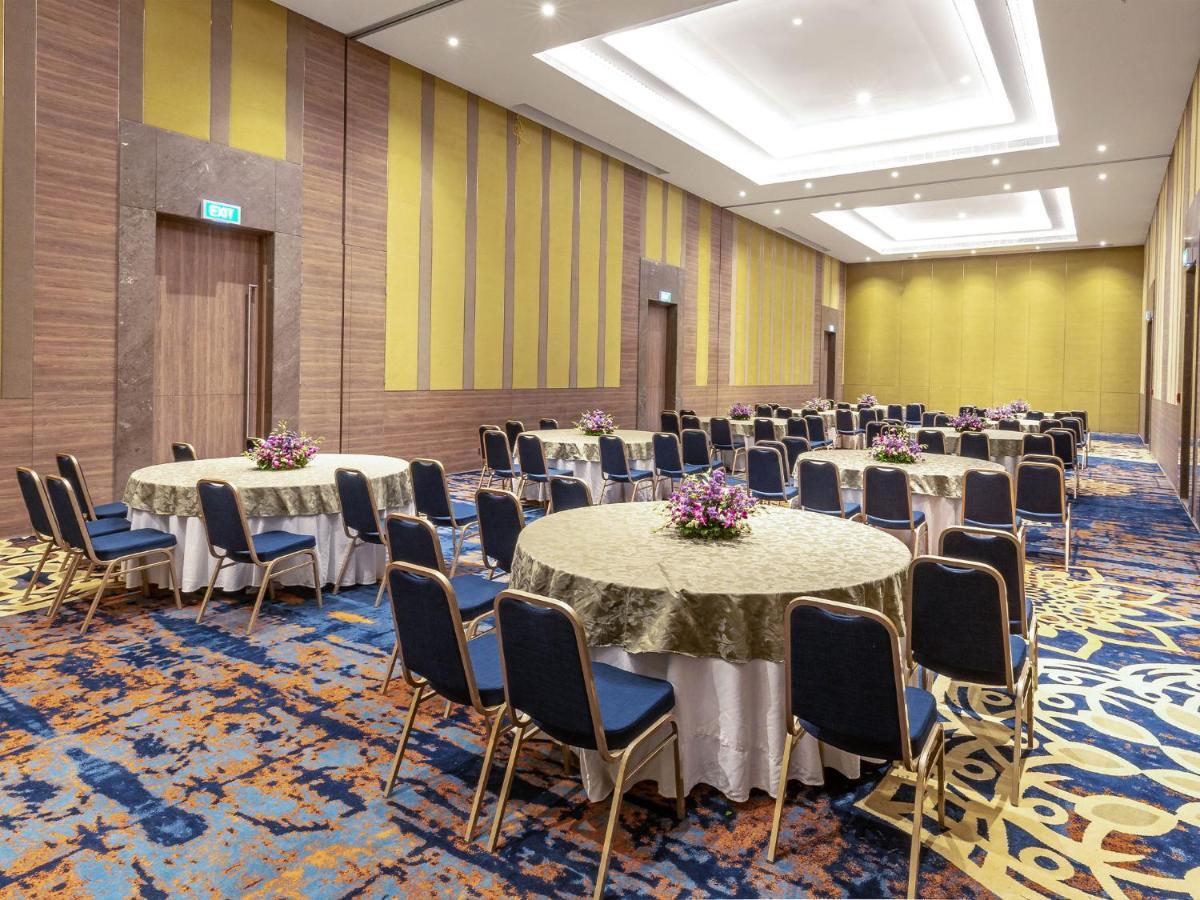 Grand Mercure Ahmedabad Gift City - An Accor Hotels Brand Gandhinagar Eksteriør billede