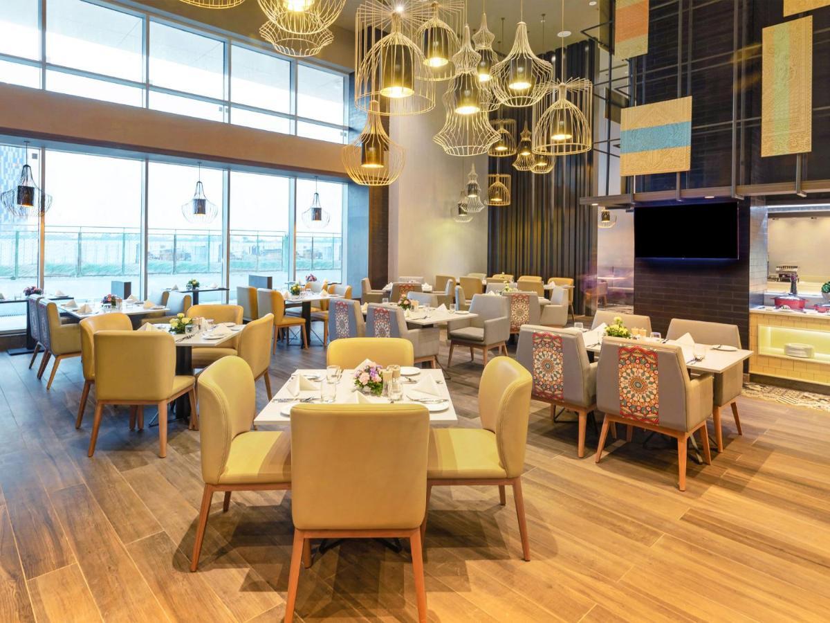 Grand Mercure Ahmedabad Gift City - An Accor Hotels Brand Gandhinagar Eksteriør billede